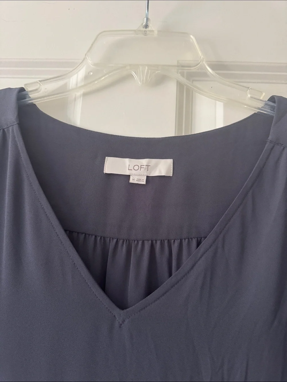 LOFT Slate Blue V-Neck Puff Sleeve Blouse size M